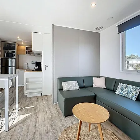 Mobil-home Grand Confort A - Plage, Piscine Chauffee, Fitness Et Parking - Fr-1-361a-66 * Jullouville-les-Pins